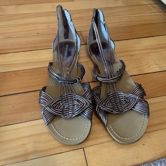 Sandals - Picture 2 of 5